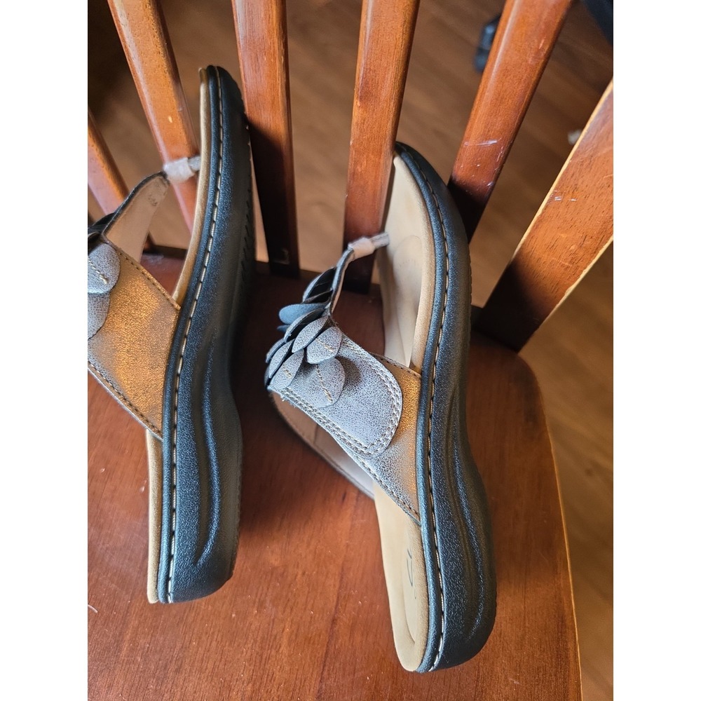 clarks‎ womens sandals size 7.5  wide - Picture 6 of 6